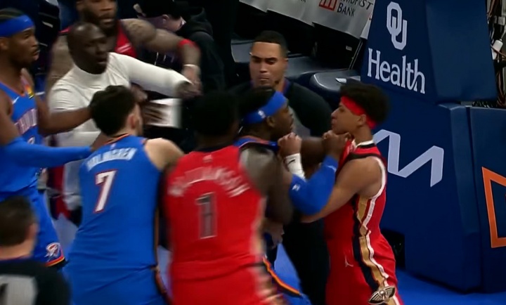 开云体育下载-追梦：想不通为何费尔斯也被罚款 被抓住衣服换谁能忍得了？